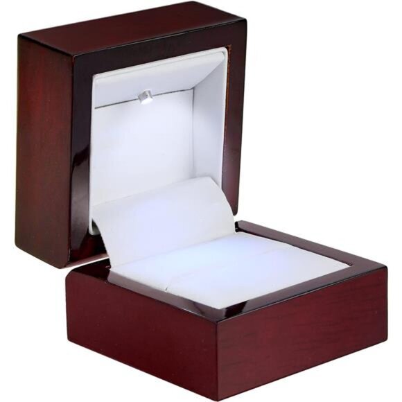 Luxury Mahogany Ring Box with LED Light, Elegant Square‎ Diamond Case, - Picture 5 of 7